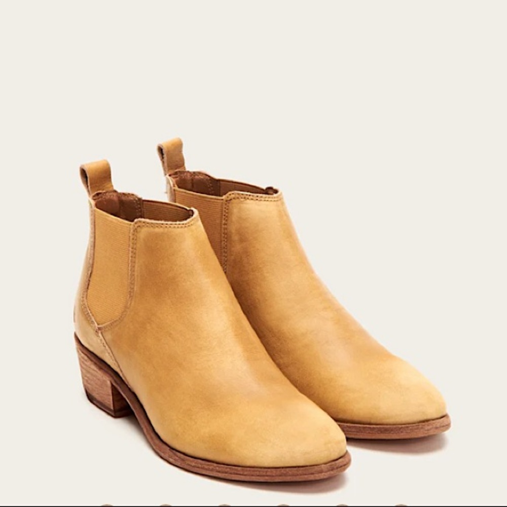 Frye Carson Chelsea Marigold Tan Leather Low Heel Casual Everyday Ankle Boots - Picture 8 of 8